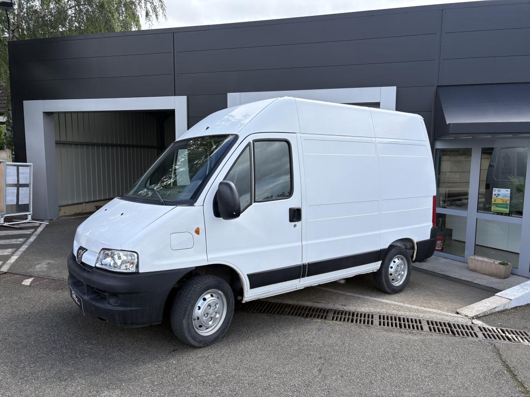 Peugeot Boxer ph2 2.0i 110cv 3T. CONFORT 3 PLACES TVA RECUPERABLE